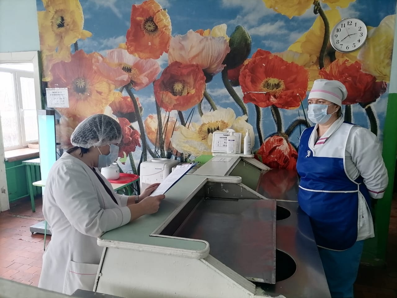 Укажите подпись к картинке.